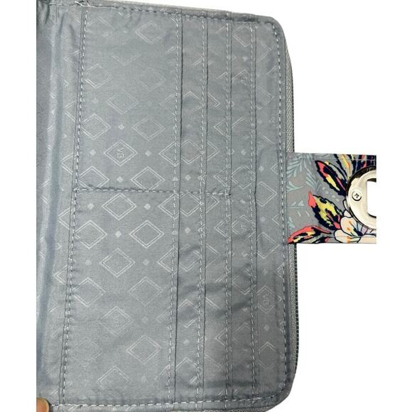 Vera Bradley Ultralight RFIS Turnlock Wallet / Cherry Blossom - Picture 5 of 11